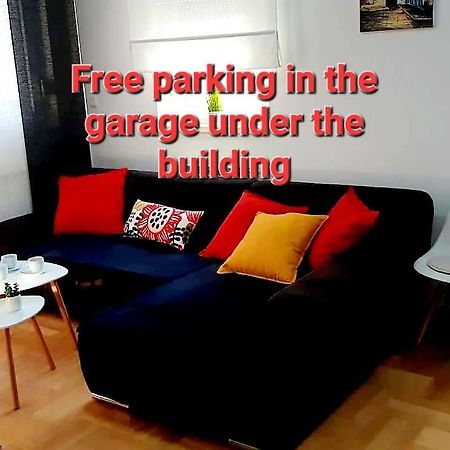 Apartment With Garage Lavici ซาเกร็บ ภายนอก รูปภาพ